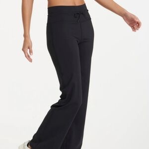 Vuori Daily Wideleg Leggings